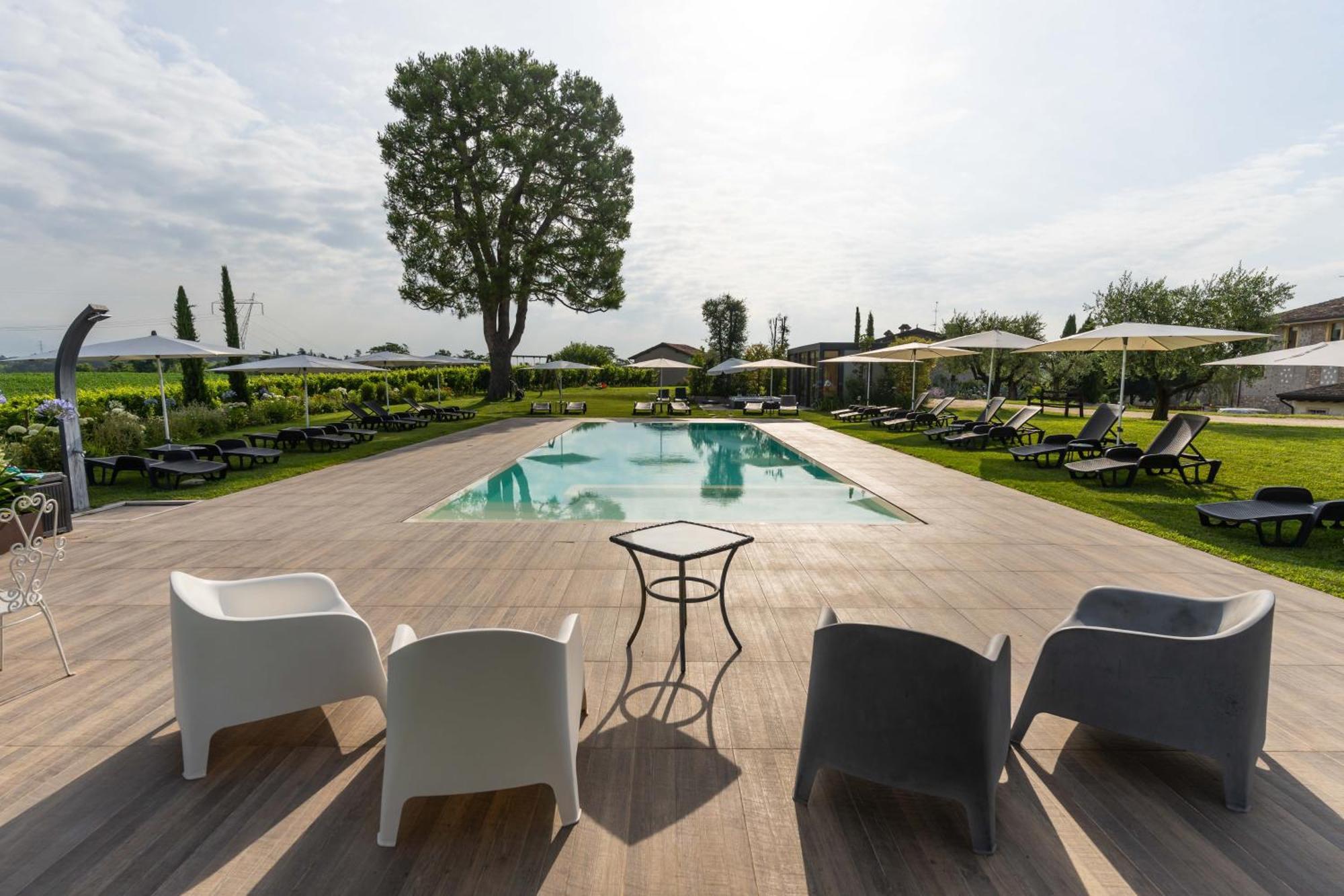 Agriturismo Colle Dei Pivi Ponti sul Mincio Eksteriør billede