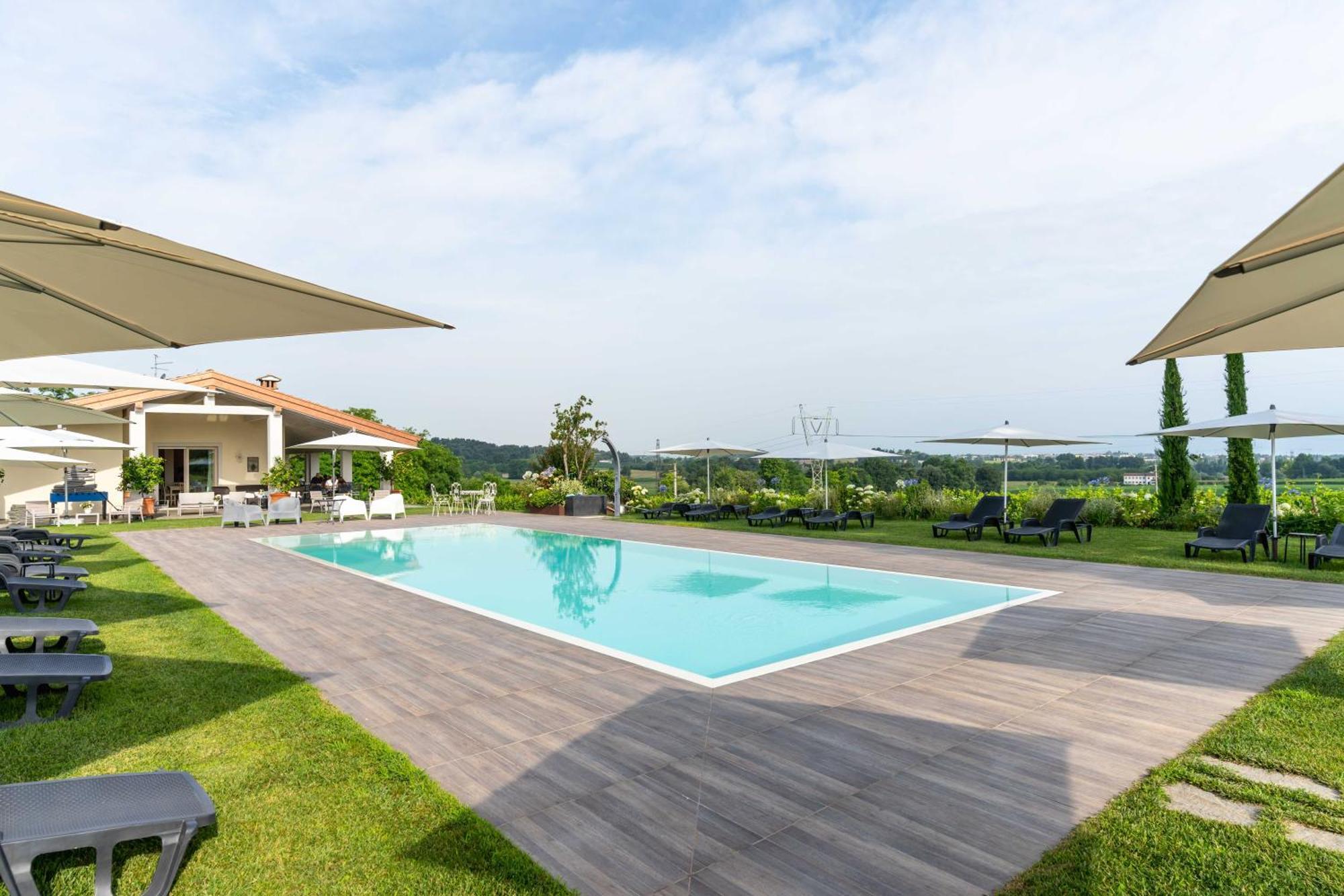 Agriturismo Colle Dei Pivi Ponti sul Mincio Eksteriør billede