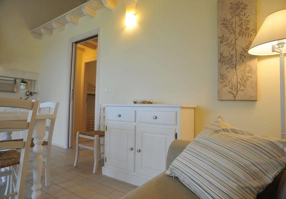Agriturismo Colle Dei Pivi Ponti sul Mincio Eksteriør billede