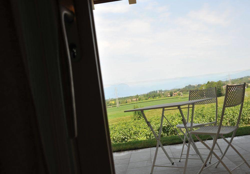 Agriturismo Colle Dei Pivi Ponti sul Mincio Eksteriør billede